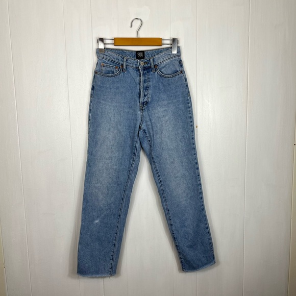 BDG High-Waisted Slim Straight Jean Sz 25 - Picture 3 of 11